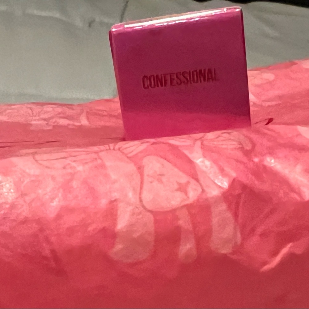 Jeffree Star Velvet lipstick confessional